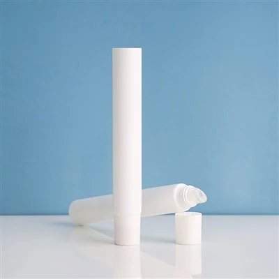 25 ml Tub de recipient cu luciu de buze din plastic cu aplicator de silicon